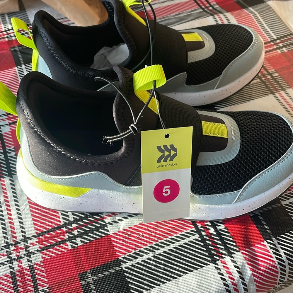 New with Tags! Fern Sneakers by all in motion.